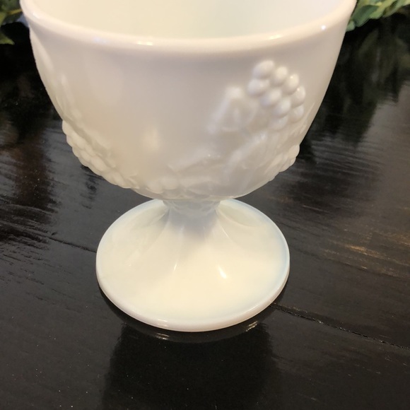 Vintage Colony Harvest Milk Glass Creamer and Sugar Set - Picture 10 of 11